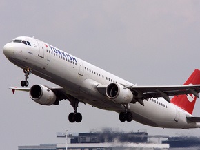 Захватчик самолета турецкой авиакомпании оказался россиянином