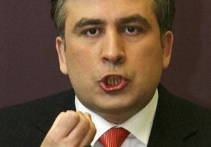 В Грузии националисты требуют судить Саакашвили за измену родине