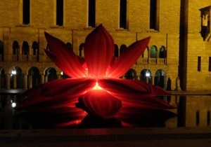 В центре Киева установят десятиметровую скульптуру лотоса