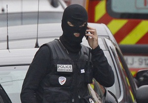Французская полиция задержала подозреваемого в серии убийств под Парижем