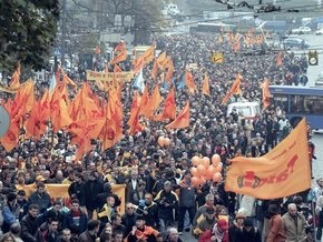 Суд запретил отмечать на Майдане годовщину Помаранчевой революции