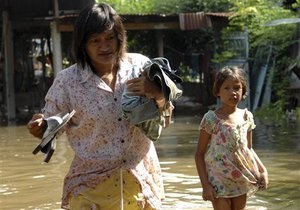 Южные курорты Таиланда объявили зоной стихийного бедствия
