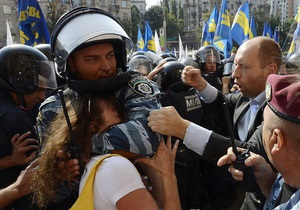новости Киева - Киевсовет - милиция - потасовка - Столичная милиция возбудила дело после столкновения возле Киевсовета