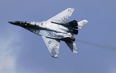 Украинские техники принимают МиГ-29 в Словакии