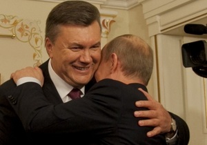 Тягнибок считает, что Янукович отправился в Москву из-за неуверенности перед выборами