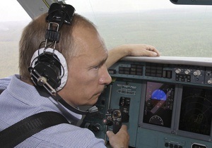 Путин обескуражил участников Селигера появлением на самолете-амфибии