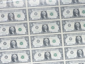 Доллар резко упал на межбанке