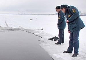 В Киеве под лед провалился гражданин Вьетнама