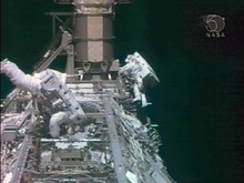 Экипаж МКС экстренно эвакуируется со станции