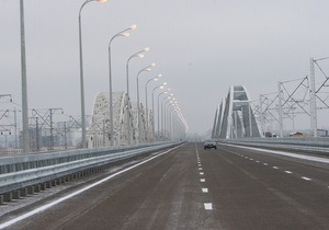 Движение транспорта по Дарницкому мосту с левого на правый берег будет ограничено из-за плановых работ