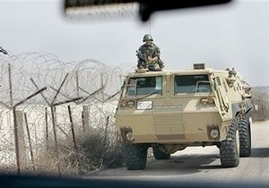 Египет провел масштабные военные учения у границ с Израилем