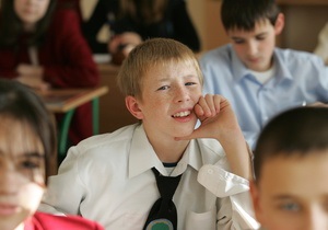 Киевским школьникам продлили каникулы