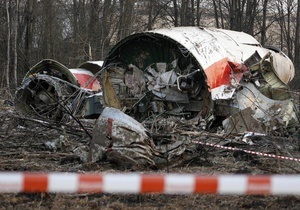 Российские следователи заявляют, что на обломках самолета Леха Качиньского нет  следов взрыва