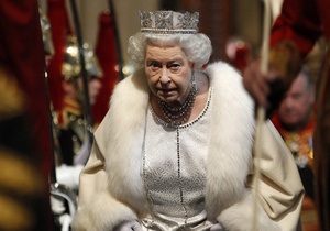 Британская королева распорядилась отапливать Виндзорский замок дровами