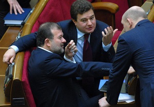 Впервые в истории. Суд отобрал мандат депутата у брата Балоги и у экс-губернатора Винницкой области