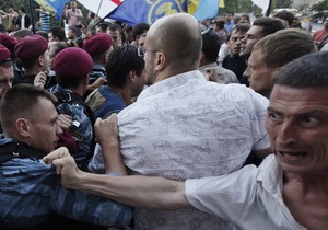 Фотогалерея: Задели за живое. Начало бессрочных акций протеста в защиту украинского языка