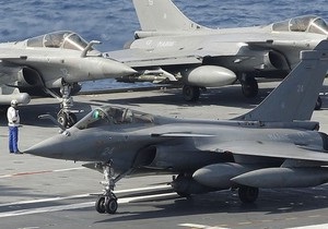 Французские ВВС уничтожили пять ливийских самолетов и два вертолета