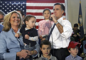 К 16 внукам Митта Ромни прибавились близнецы