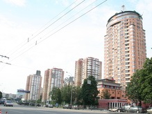 В Киеве появилась первая пожарная машина для 30-этажных зданий