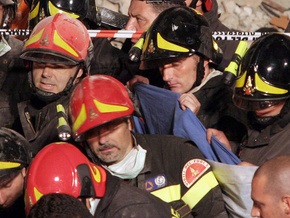 В итальянской школе обрушился потолок: один погибший, 20 пострадавших