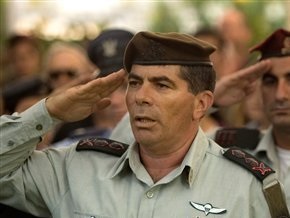 Солдат украл у начальника генштаба Армии обороны Израиля кредитку и пистолет