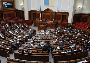Львовский облсовет требует от Януковича распустить Раду и денонсировать Харьковские соглашения