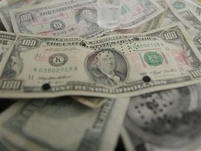 Курс доллара на межбанке почти не изменился