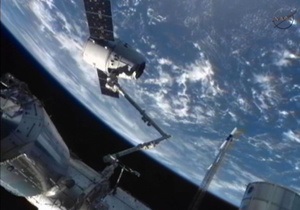 Новости науки - NASA - МКС: NASA прервало выход астронавтов в открытый космос из-за проблем со скафандром