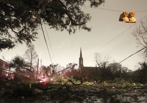 На юг США на Рождество обрушились 15 торнадо. Без света остаются десятки тысяч домов
