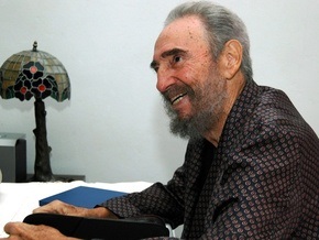 Фидель Кастро раскритиковал  американский милитаризм 