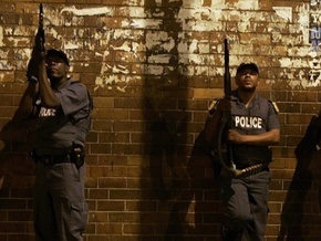 В ЮАР восемь грабителей погибли при нападении на мясной магазин