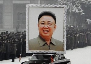 В мавзолей Ким Чен Ира поместили его яхту