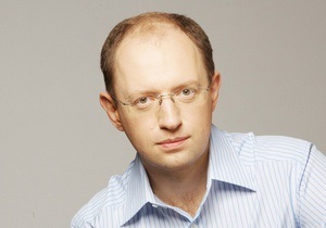 На Корреспондент.net начался чат с Арсением Яценюком
