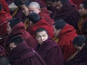 За нападение на полицейский участок арестованы 95 тибетских монахов