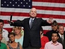 Помощник Маккейна заявил, что теракт в США помог бы республиканцам на выборах