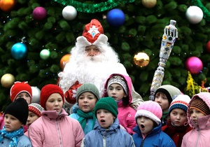 Узбекским телеканалам запретили показывать Деда Мороза - СМИ