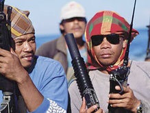 Сомалийские пираты захватили химический танкер
