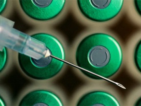 В Запорожской области возбудили дело по факту смерти ребенка после прививки