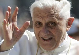 Папа Римский Бенедикт XVI прибыл с визитом в Мексику