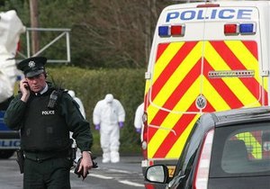 В Северной Ирландии у здания британской разведки взорвался заминированный автомобиль