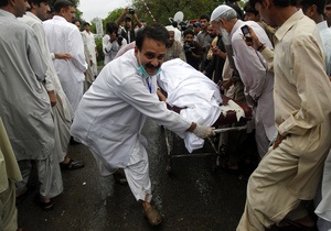 Опознаны останки 46 человек, погибших в авиакатастрофе в Пакистане