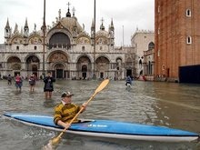 В Венеции арестован фотограф, снимавший женские зады