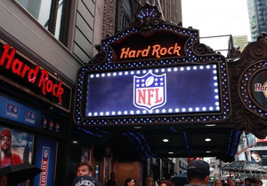 Открытие Hard Rock Cafe - Ресторану популярной в мире сети Hard Rock Cafe не могут найти места в центре Киева