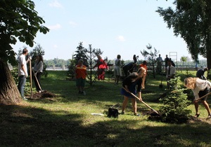Сотрудники Правэкс-Банка сделали Киев зеленее