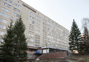 На территорию больницы, где планируют лечить Тимошенко, прибыла медкомиссия