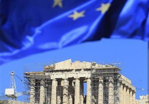 МВФ одобрил выделение Греции еще 28 млрд евро