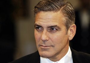 Джорджа Клуни вызвали в суд