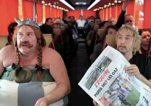Депардье в образе Обеликса обыграл в шуточном видео свой конфуз в самолете