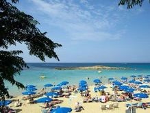 Самое большое в мире пляжное полотенце появилось на Кипре