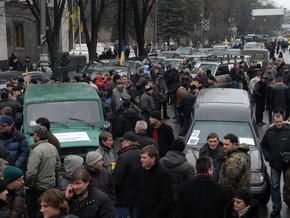 Акция протеста автомобилистов в Киеве будет продолжаться круглосуточно